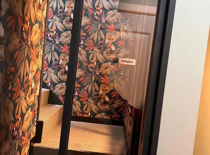 Hôtel capsule Justcozy Indépendante #4 *