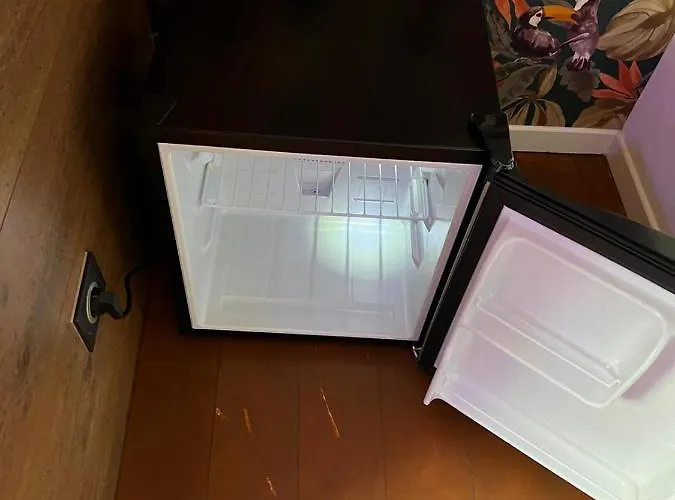 Hôtel capsule Justcozy Indépendante #4 *